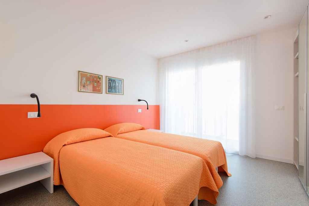 Apartment In 21778 *