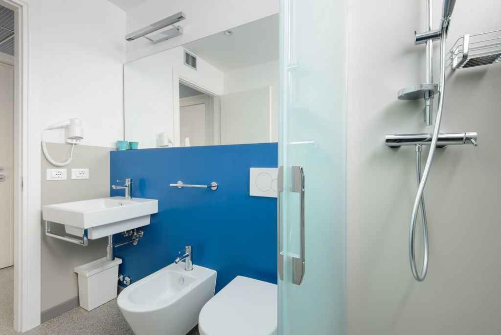 Apartment In 21778 *