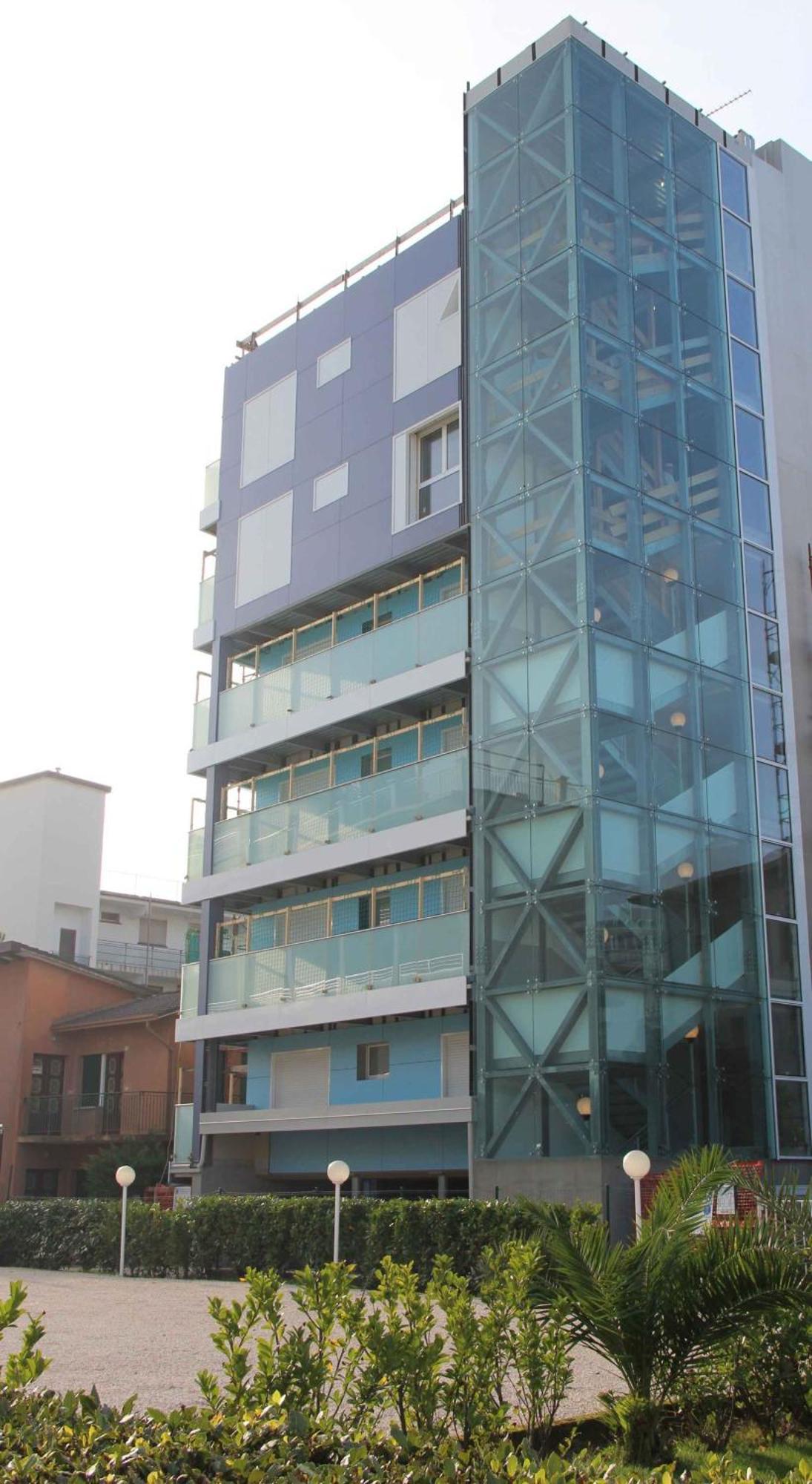 In 21778 Apartment *